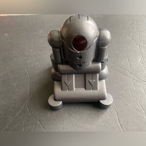 Wow Wee WowWee 2000 vintage small gray robot battery operated toy